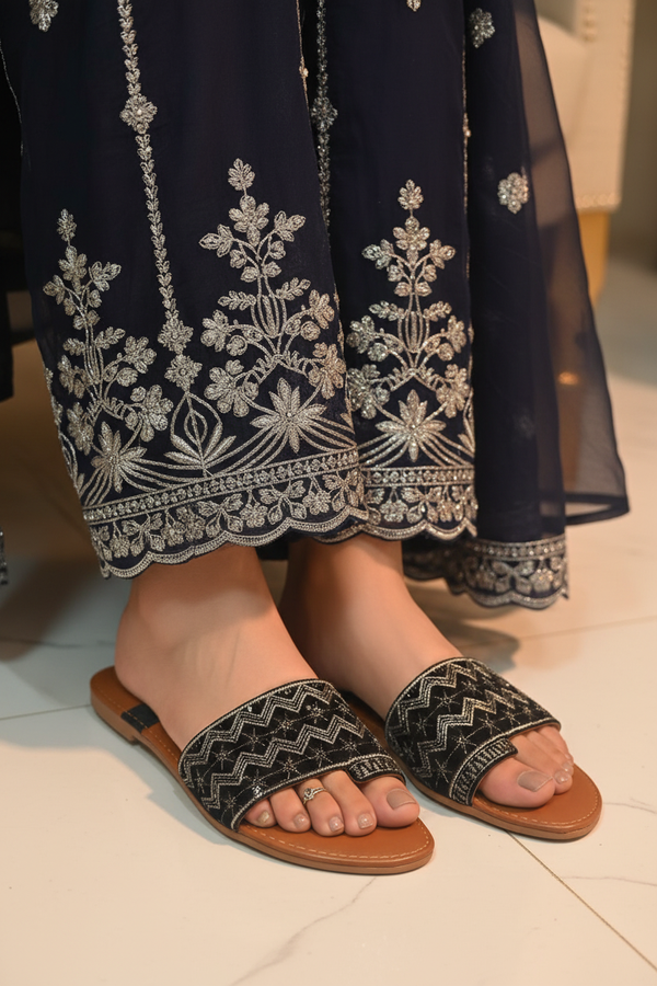 SKM Chevron Slide - Lifestyle on Feet